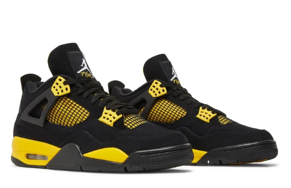 Air Jordan 4 Retro 'Thunder' (2023)
